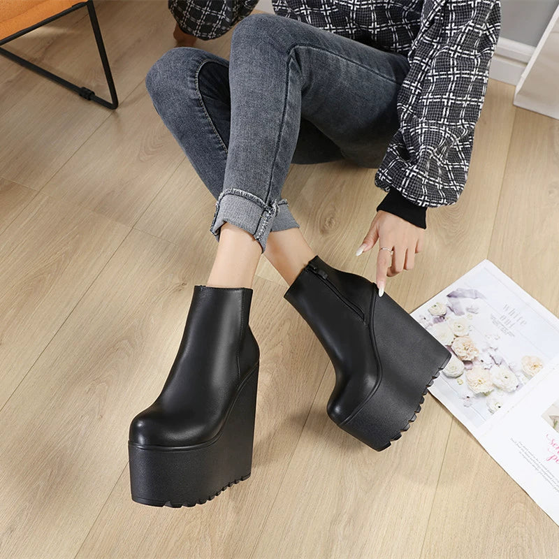 Botas de otoño e invierno nuevo muffin grueso con 16 cm de tacón súper alto gamuza discoteca botas cortas desnudas zapatos de mujer.Envío 0.00 $.