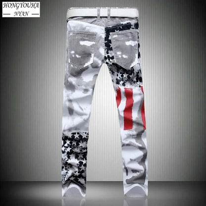 Jeans Rectos de Alta Calle para Hombre | Mezclilla Blanca con Estampado de Bandera y Estrellas | Slim Fit Elástico | Envío Gratis en **FLIPISHOP.COM**