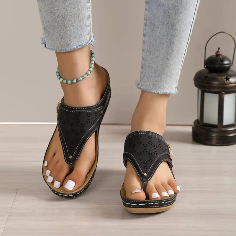 Sandalias de Cuña con Punta de Clip para Mujer | Plataforma de Cuero Sintético | Ligeras y Cómodas | Envío Gratis en **FLIPISHOP.COM**