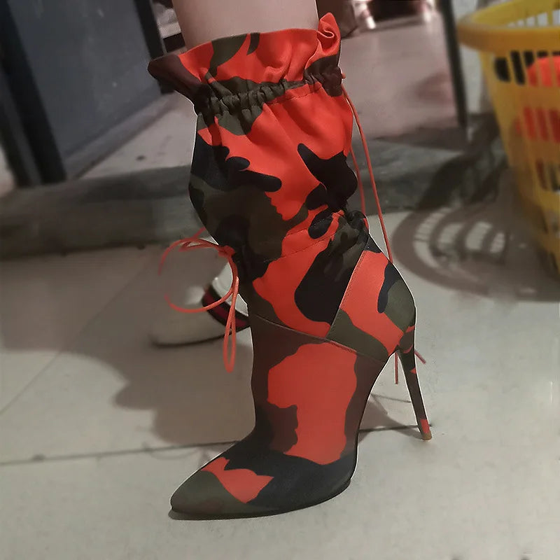 Botas de Mujer **FLIPI FULL 3D** Moda Versátil 2025 | Tacón Alto Camuflaje Tiro Medio, Tallas Grandes (43) | Envío Gratis **FLIPISHOP.COM**