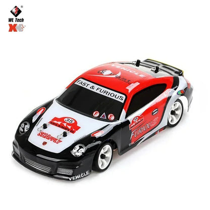 Coche de control remoto con tracción en las cuatro ruedas Cargador Juguetes eléctricos Mini coche de carreras Relación 1:28 Vehículo todoterreno de alta velocidad, Envío 0.00 $.