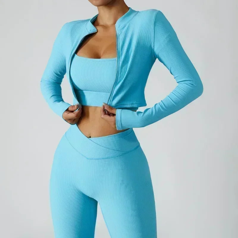 Chaqueta Sujetador deportivo Leggings Conjunto de 3 piezas Chándal de mujer, entrenamiento y ejercicio